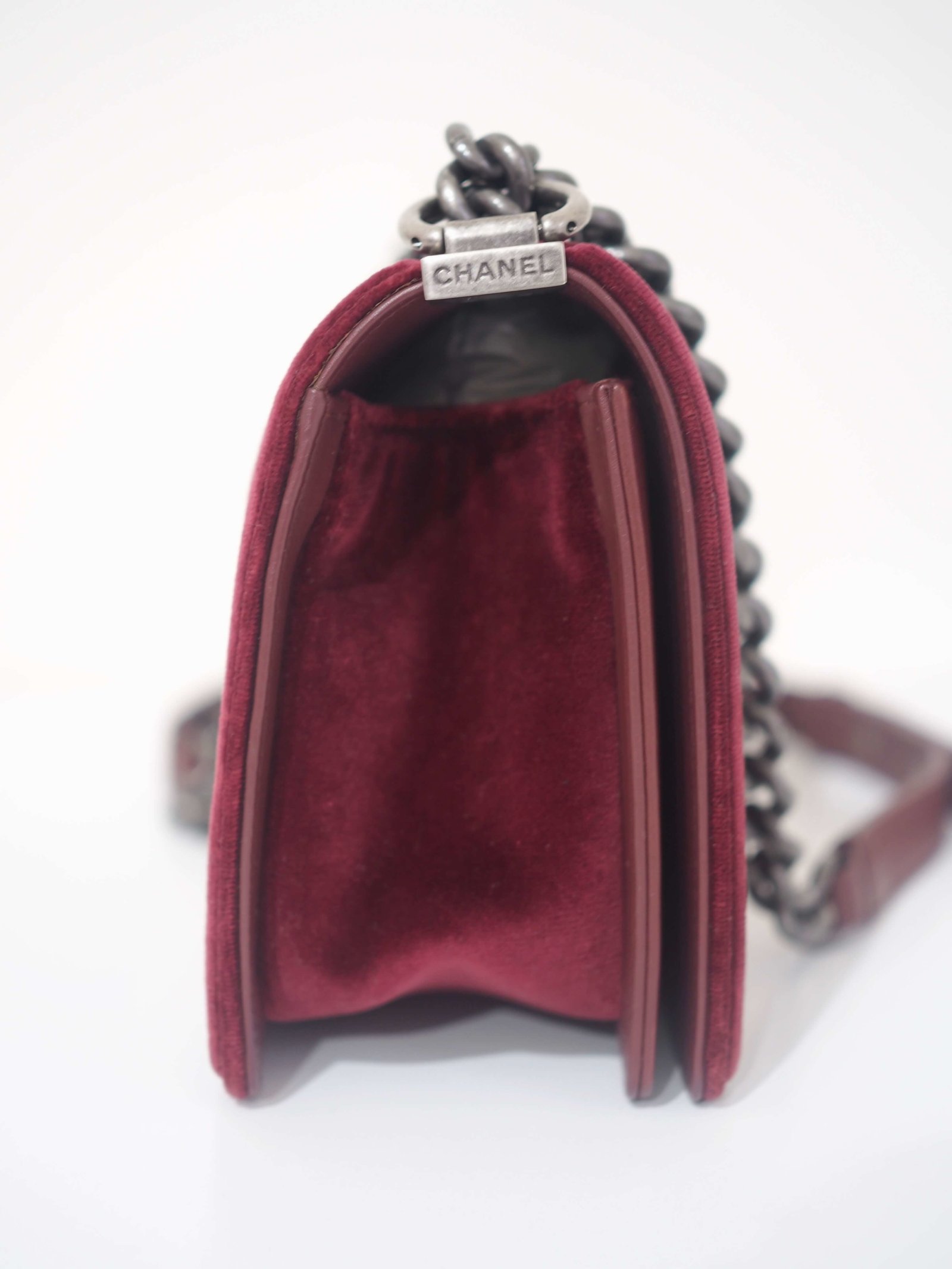 chanel boy maroon