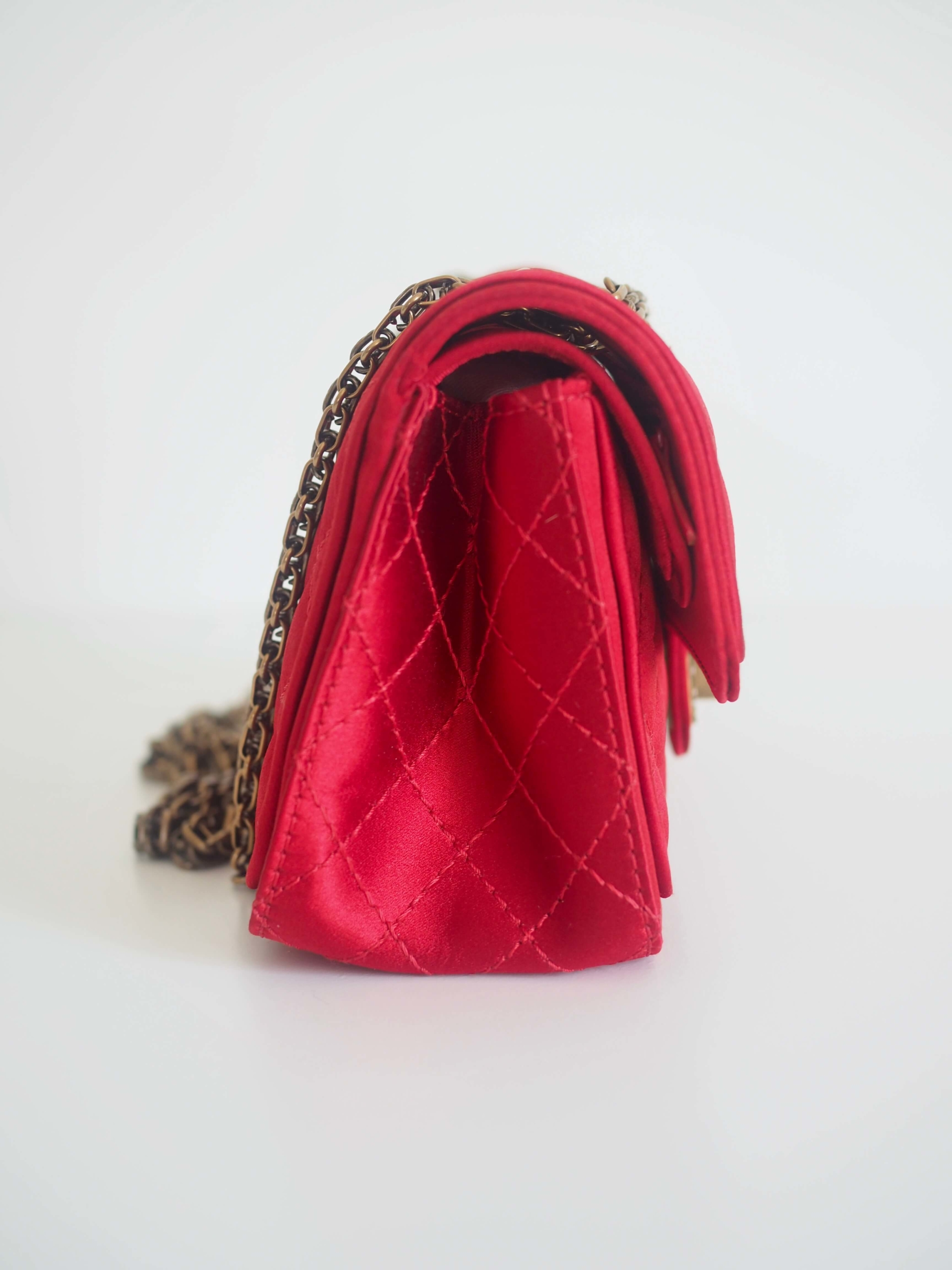 chanel mini reissue