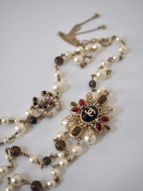 Necklace CHANEL Pearls Maltese Cross - Image 3