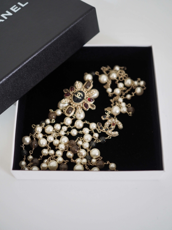 Necklace CHANEL Pearls Maltese Cross - Image 7