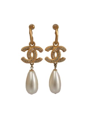 Chanel metiers D'art logo and pearls earrings