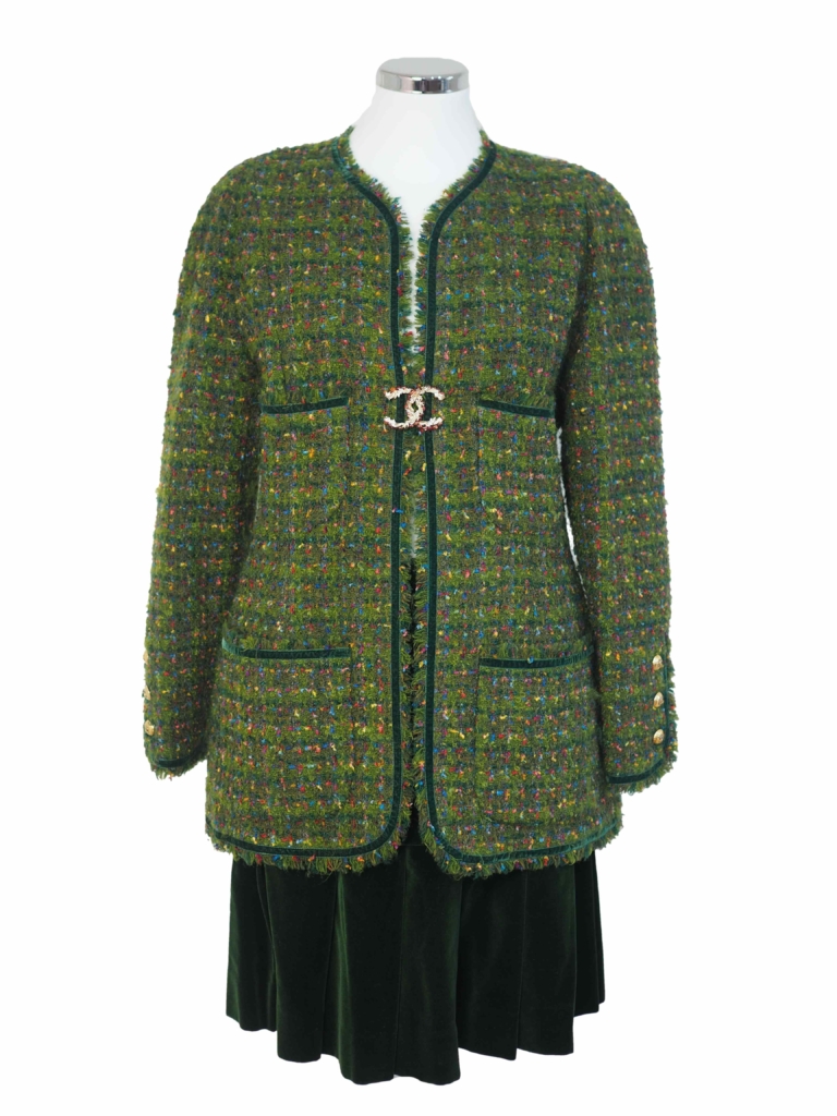 ジャケット・アウター Chanel Oversize Coat in Apple Green Wool Chanel, multi pockets jacket in green - Unique Designer Pieces