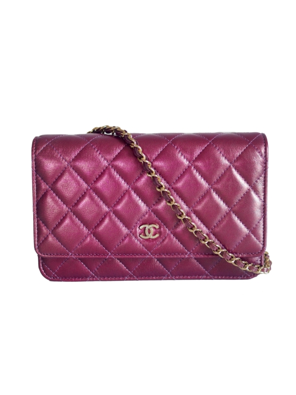 chanel-woc-bag-purple-iridescent-lambskin-gold-hardware-20b