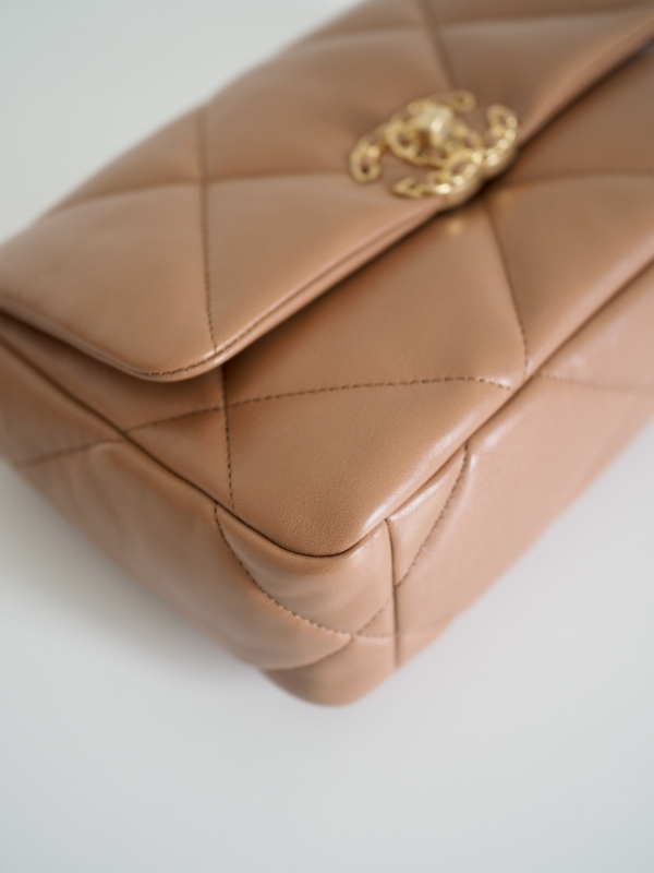 Bag CHANEL 19 Small Caramel Lambskin GRH - Image 6