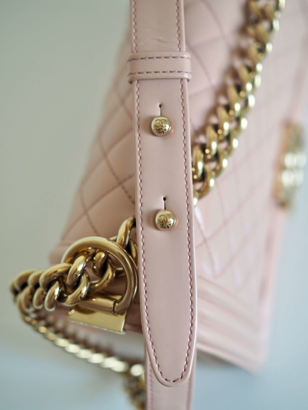 Bag CHANEL Boy Medium Pink Iridescent Calfskin GHW - Image 12