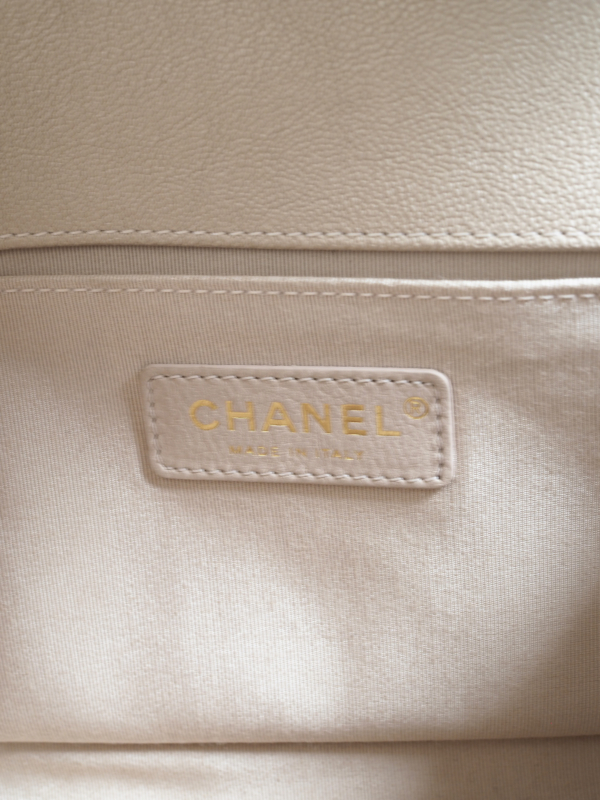 Bag CHANEL Boy Medium Beige Grained Calfskin GHW - Image 12