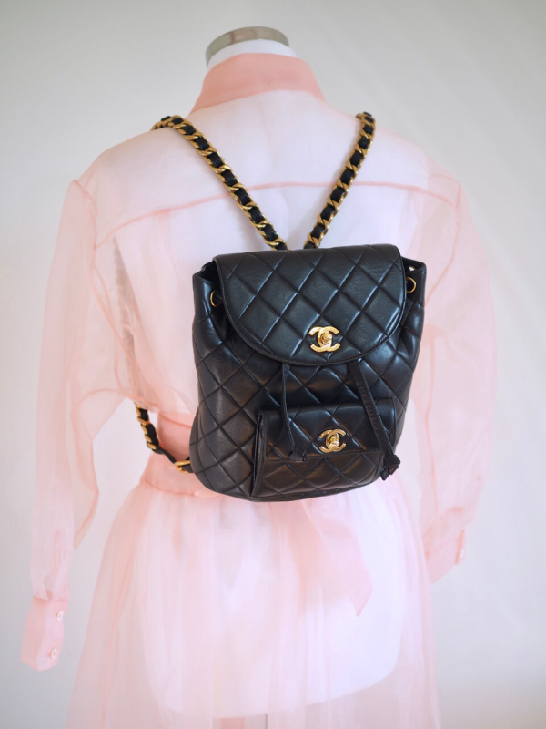 Bag CHANEL Vintage Backpack Black Lambskin GHW - Image 2