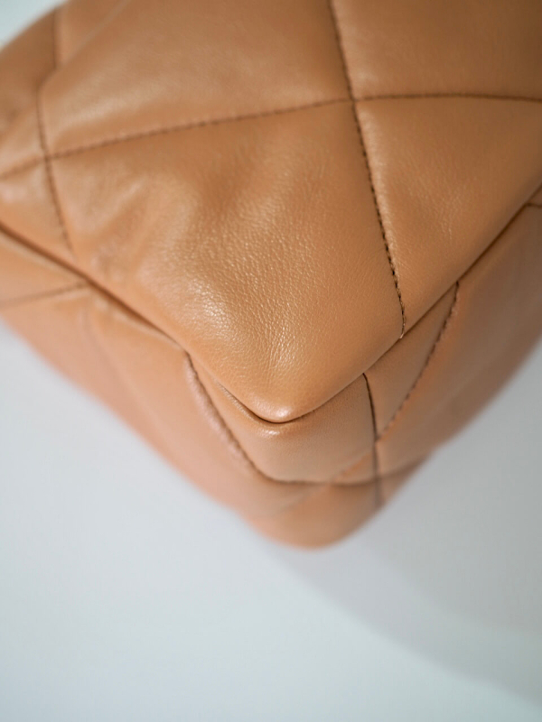 Bag CHANEL 19 Small Caramel Lambskin GRHW 21K - Image 8