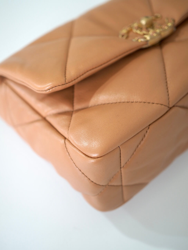 Bag CHANEL 19 Small Caramel Lambskin GRHW 21K - Image 6