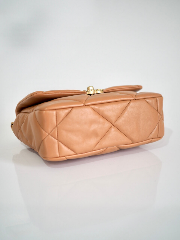 Bag CHANEL 19 Small Caramel Lambskin GRHW 21K - Image 4