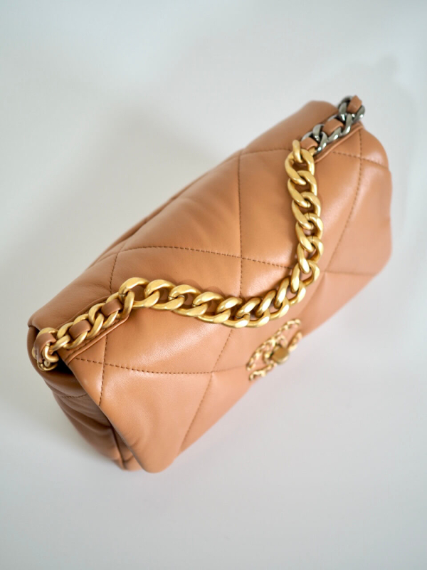 Bag CHANEL 19 Small Caramel Lambskin GRHW 21K - Image 14