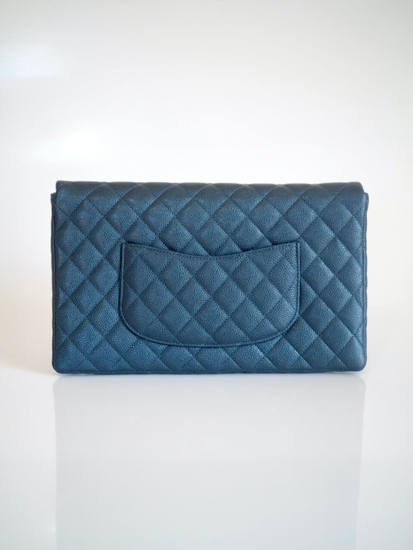 Bag CHANEL Classic Large Clutch Blue Grained Calfskin GHW - Image 3