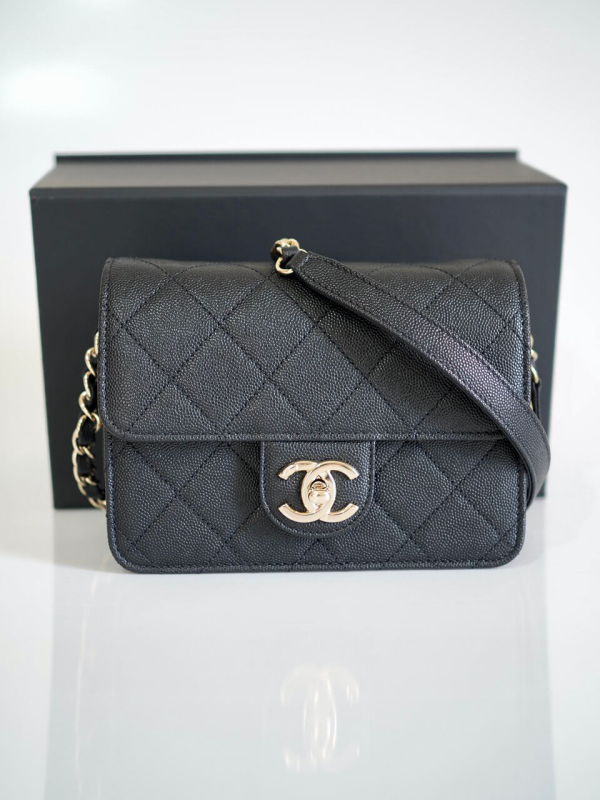 Bag CHANEL Like A Wallet Mini Black Calfskin GHW - Image 14