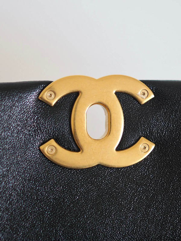 Bag CHANEL 19 Large Black Goatskin GRHW - Image 17