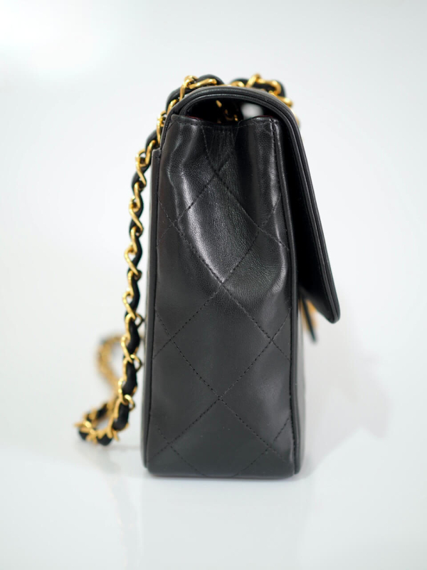 Bag CHANEL Vintage Medium Diana Black Lambskin GHW - Image 4