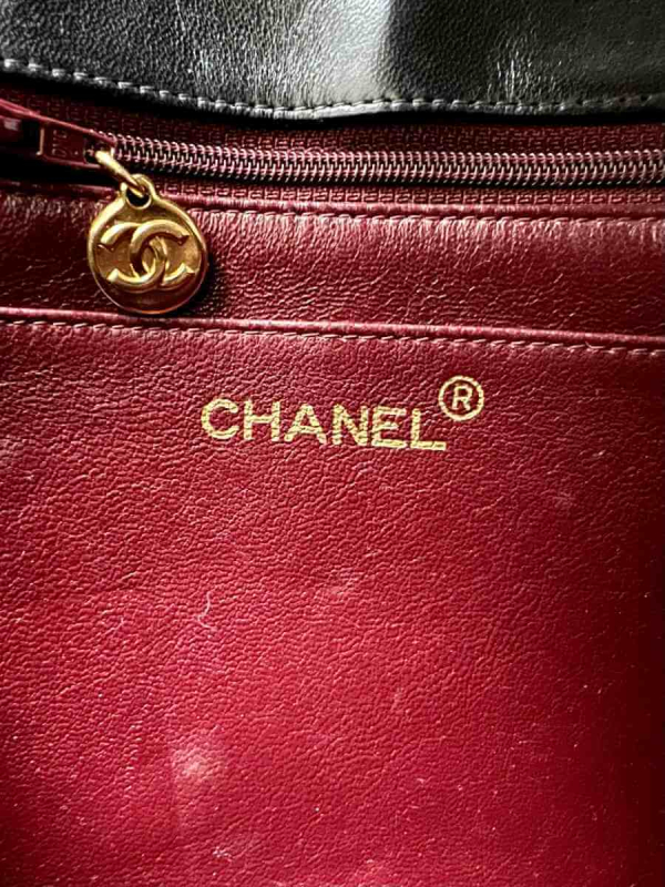 Bag CHANEL Vintage Medium Diana Black Lambskin GHW - Image 13