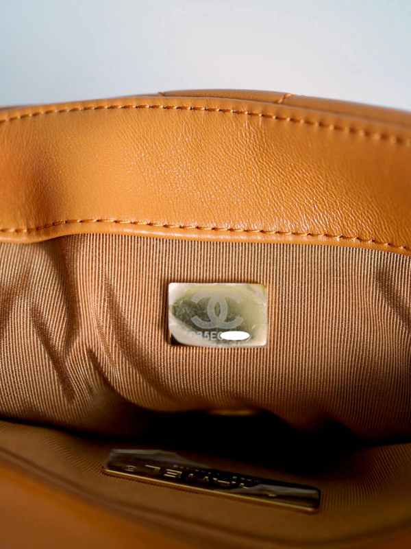 Bag CHANEL 19 Small Orange Brown Lambskin GRHW - Image 14