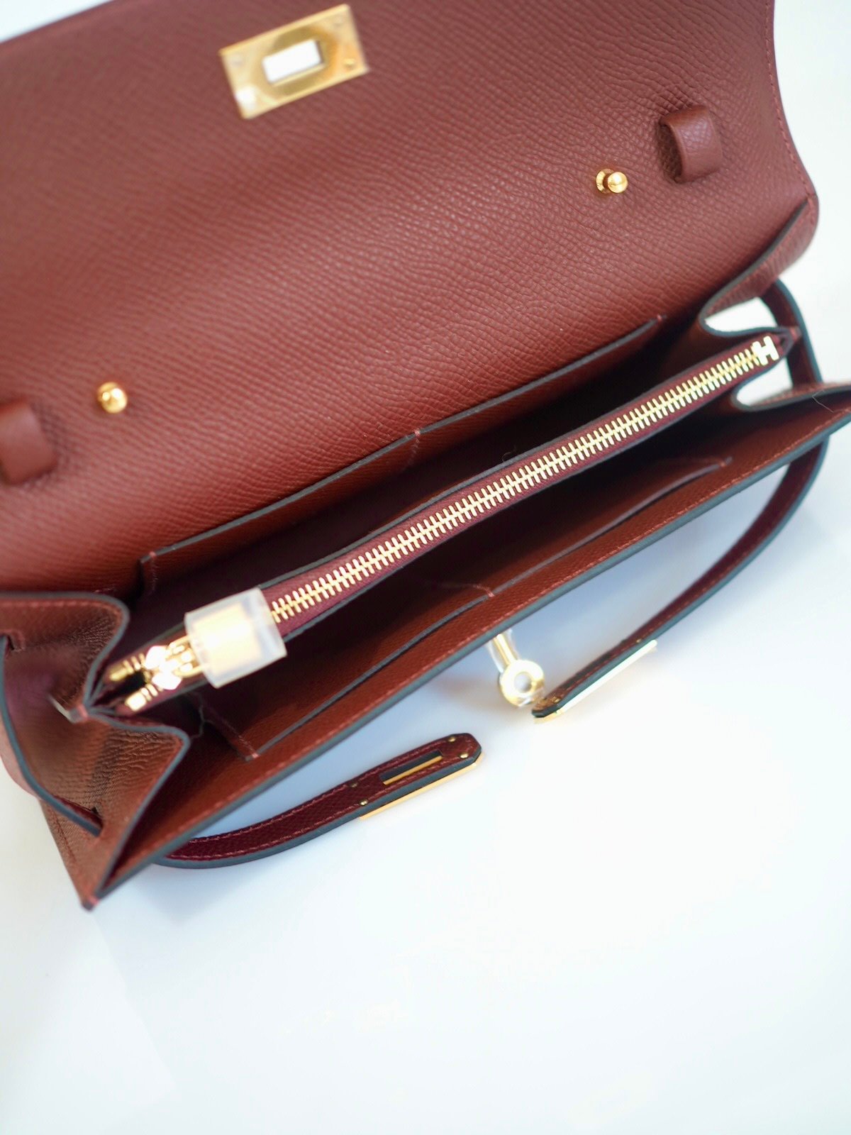 Hermes Kelly To-Go wallet bag Rouge H epsom gold hardware 3