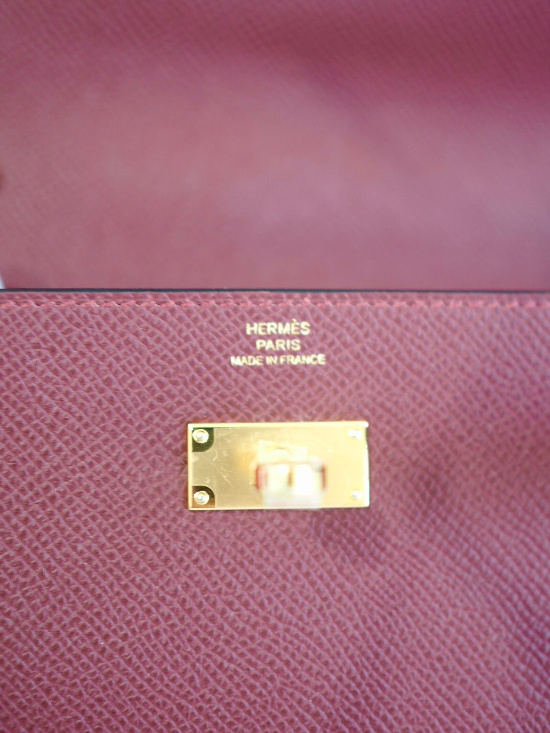 Hermes Kelly To-Go wallet bag Rouge H epsom gold hardware logo