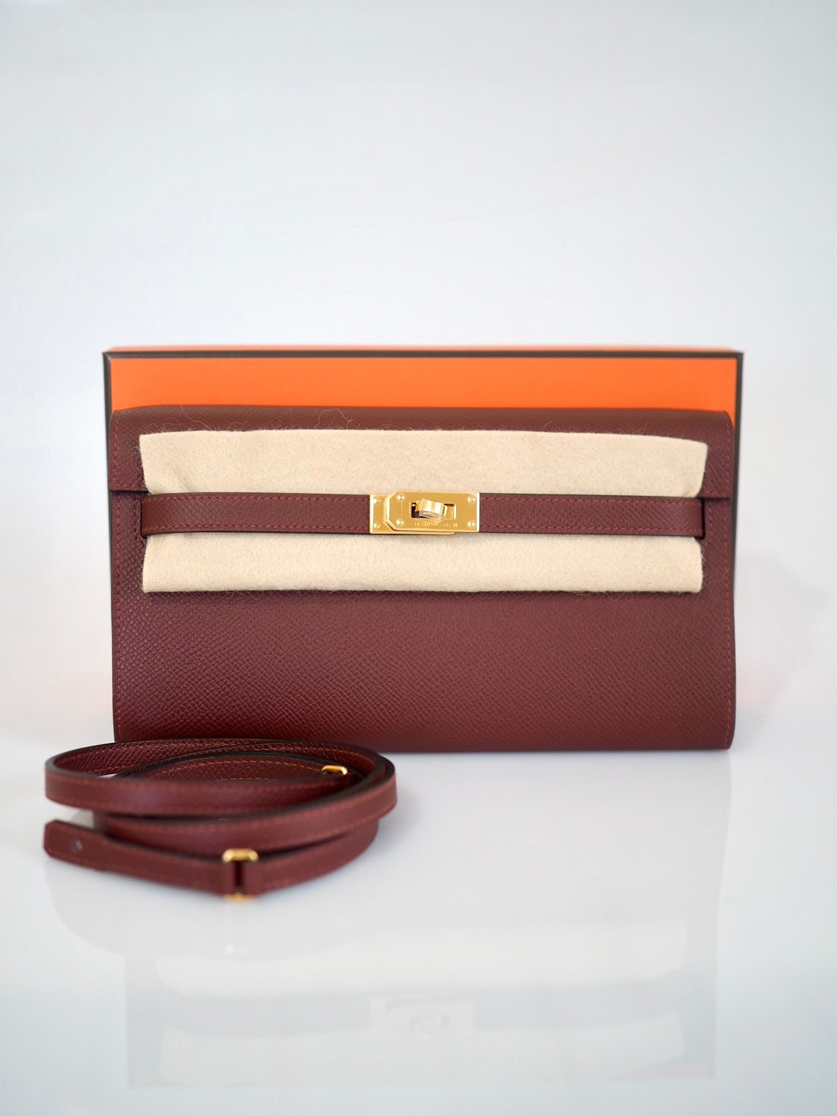 Hermes Kelly To-Go wallet bag Rouge H epsom gold hardware authentic